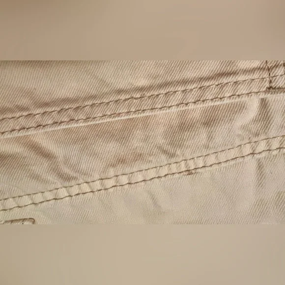 NWOT Women’s WeWoreWhat high waist bf fit cream fringe cutoff denim shorts sz 29 - Picture 7 of 10